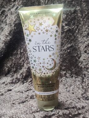 Bath & Body Works In The Stars Ultimate Hydration Body Cream - Gold/White